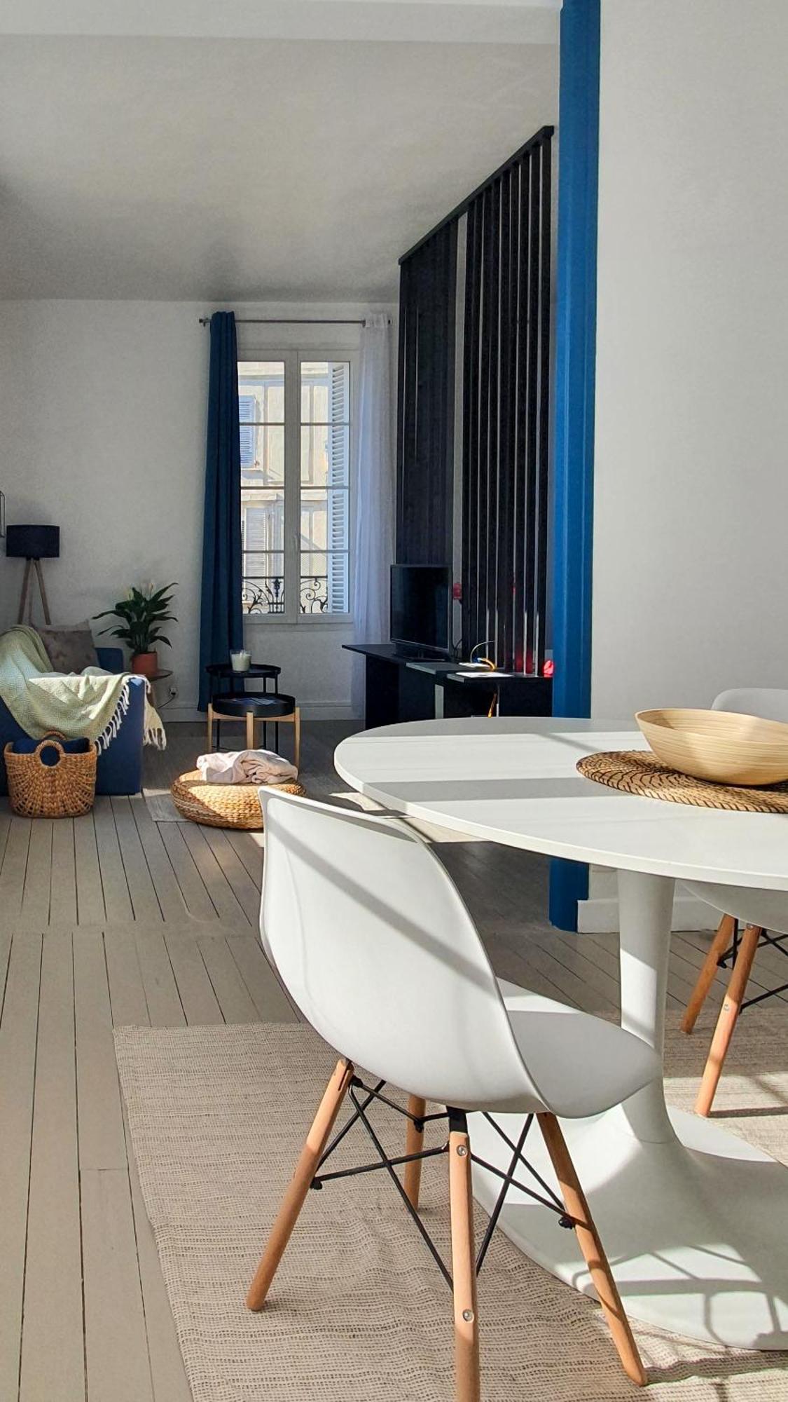 Charming Studio With View Of The Abbaye-Aux-Hommes Caen Bilik gambar